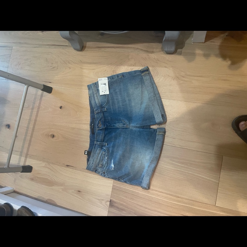 Joe jeans distressed jean shorts NWT